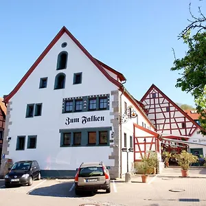 https://hotel-landhaus-zum-falken.com-bavaria.com