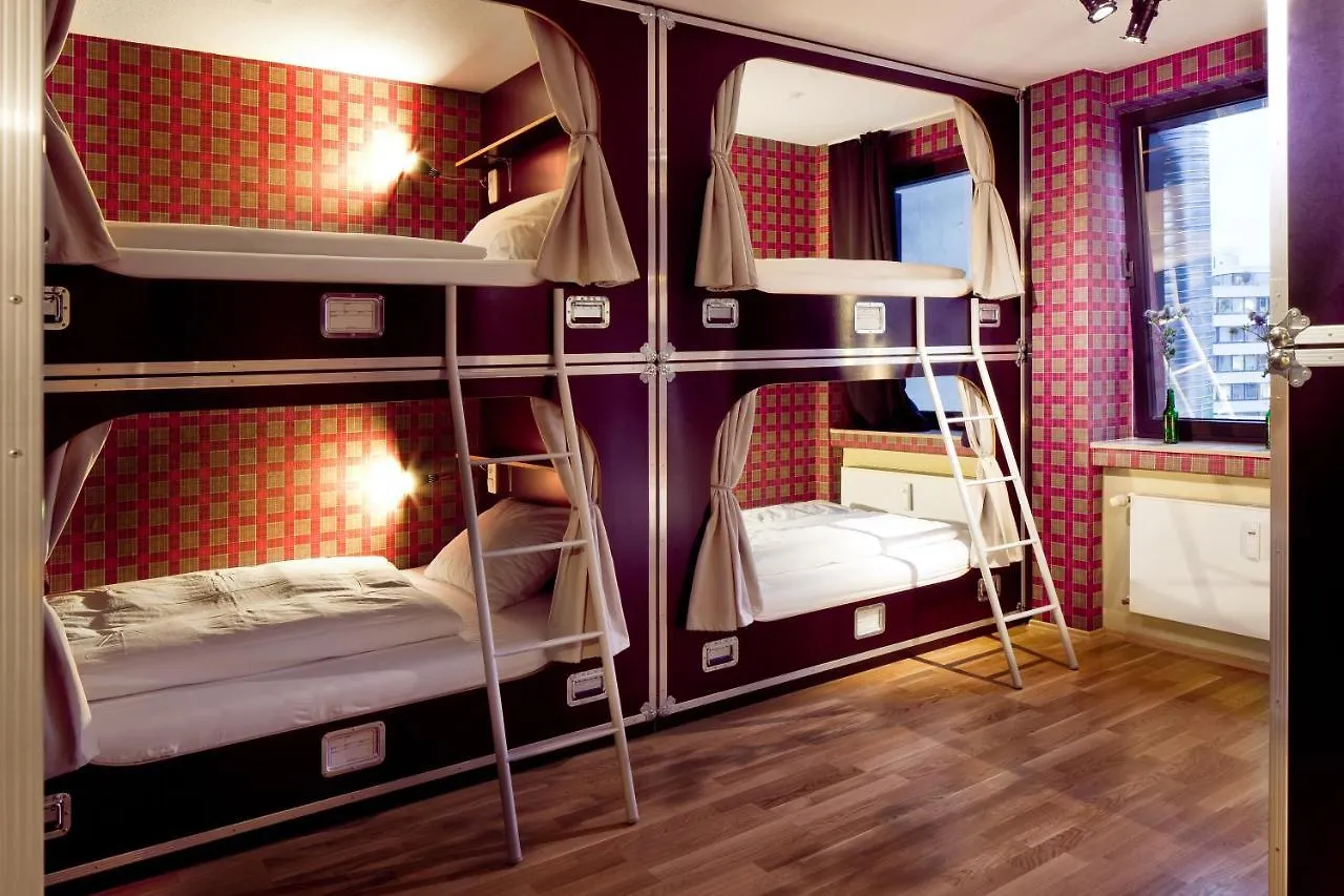 Hostel Die Wohngemeinschaft Cologne 0*,